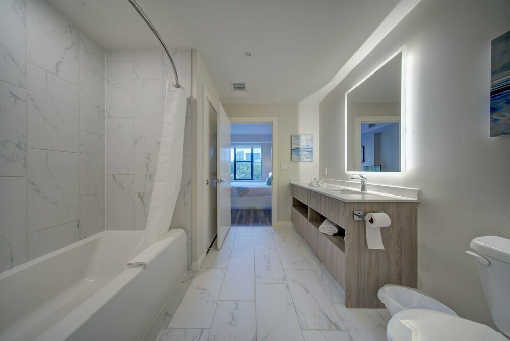 Motif by Moderno
