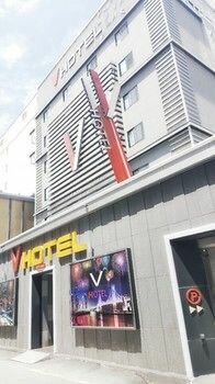 V Hotel