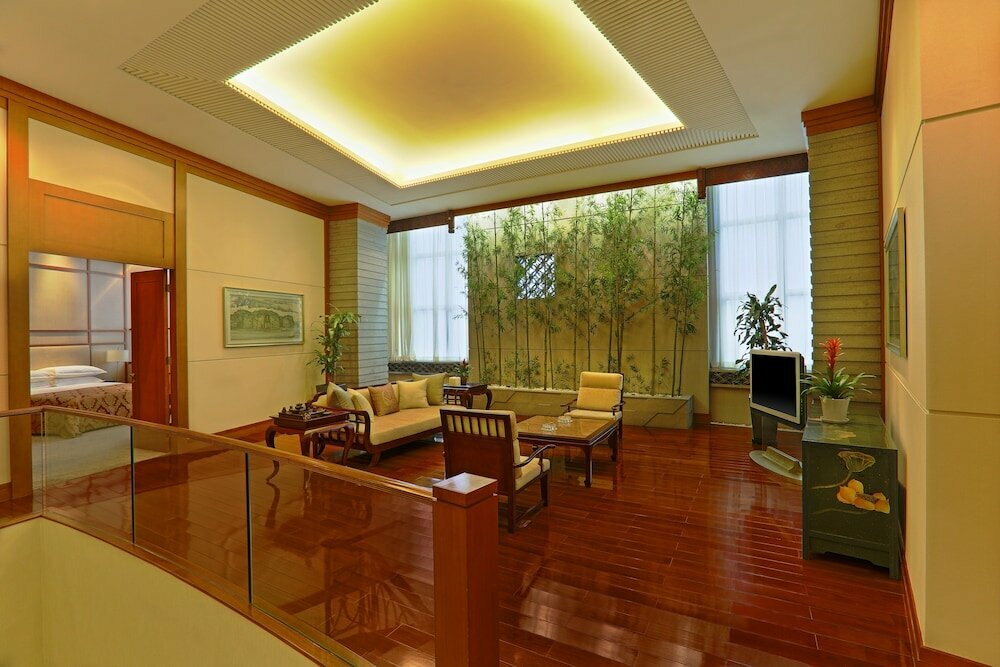 Sheraton Chengdu Lido Hotel