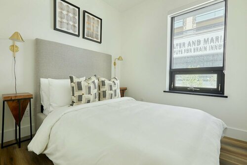 Sonder The Elm Apartments Downtown, Забронировать Апартаменты/квартира Торонто Greater Toronto Area, рядом с Royal Bank of Canada