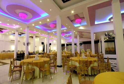 Hotel Mevon, Забронировать Отель Отели Округа Галле с парковкой, Парковка