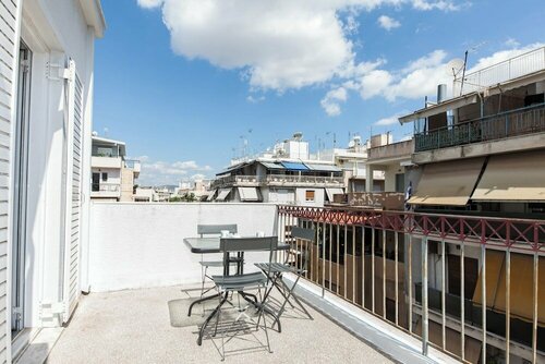 Charming Balcony Escape in Kipseli, Забронировать Апартаменты/квартира Афины периферийная единица Центральные Афины