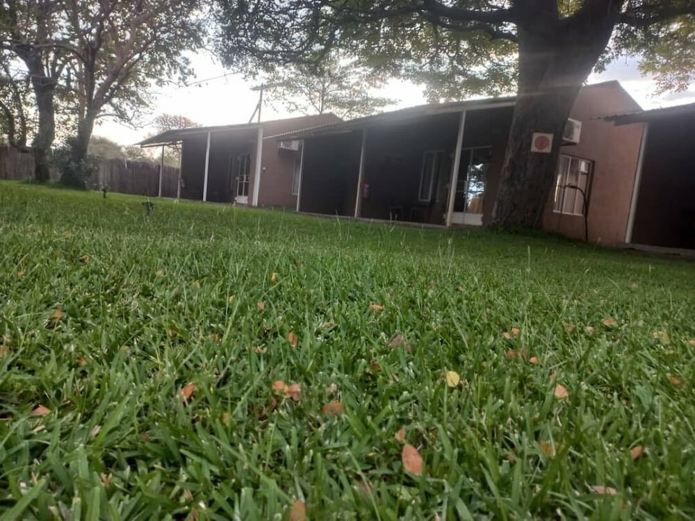 Ditlhapi Guest House