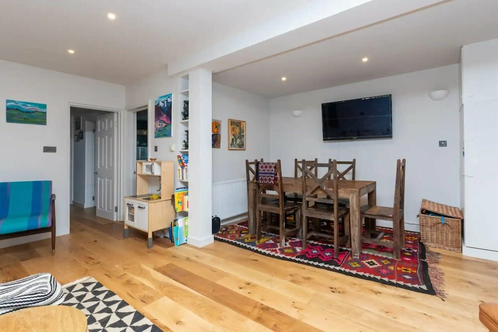 Snug 2BD Flat in Ladbroke Grove