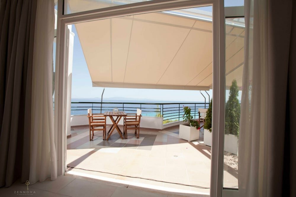 Zennova 34 Kallithea Blue Paradise