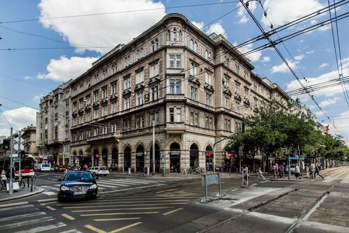 Erzsebet 52 Apartment, Забронировать Апартаменты/квартира Отели Будапешта с парковкой, рядом с Венгерский государственный оперный театр, Парковка