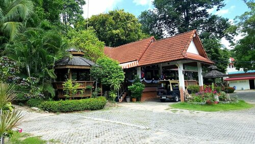 Baan Suan Sook Resort, Забронировать Курортный отель Отели провинции Сурат Тхани 3 звезды, 3*