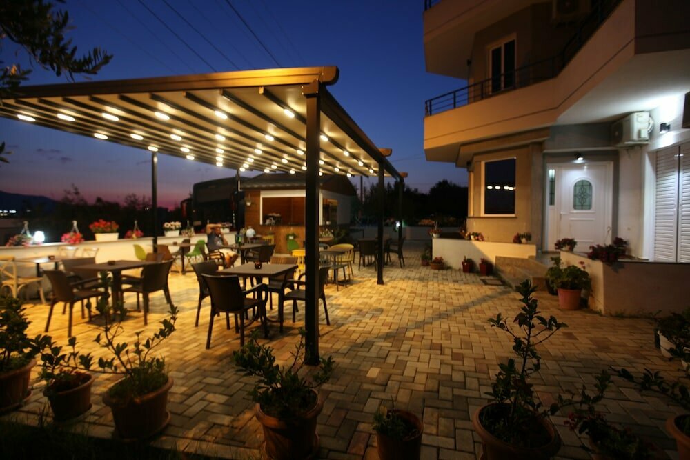 Sunshine Hotel