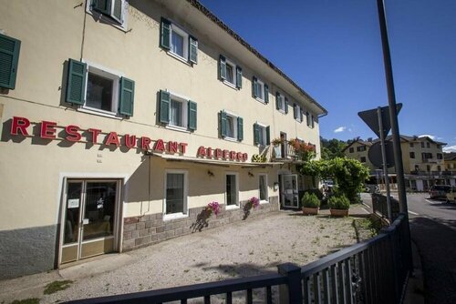 Albergo Stella, Забронировать Отель Отели Кавалезе с завтраком, Завтраки