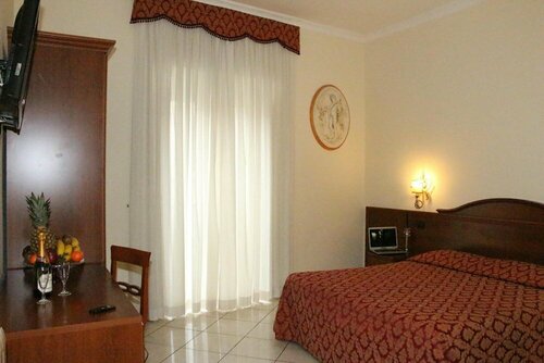 Guest House Galaxy, Book Pension Roma Termini railway station 