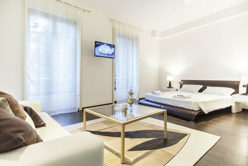 Hemeras Boutique House Aparthotel Duomo, Забронировать Бутик-отель Вогера Ломбардия