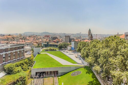Trindade Flat with Great View, Забронировать Апартаменты/квартира Отели Региона Порту с парковкой, Парковка