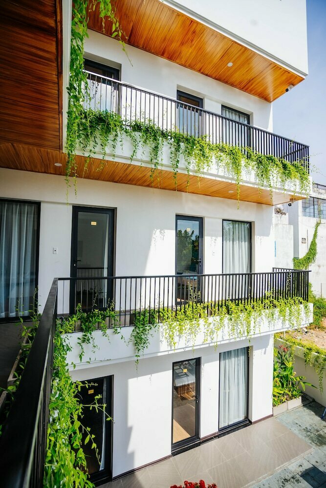 Lip Lip Villa