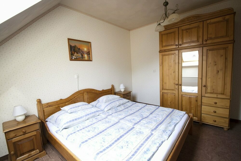 Aranygombos Fogadó