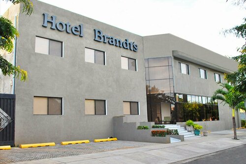 Hotel Brandts Ejecutivo Los Robles, Book Hotel Hotels in Managua Region with Parking, Parking