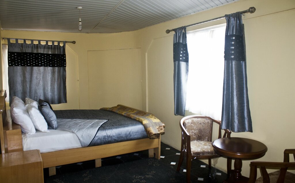 Quest Lodge