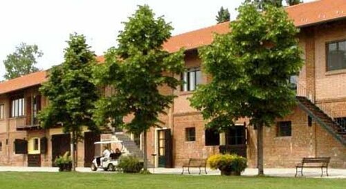 Agriturismo La Margherita, Prenota Agriturismo Hotel a Piemonte con parcheggio, Parcheggio