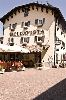Hotel Bellavista, Varaa Hotelli Bossolasco Langhe