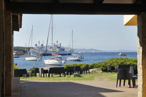 Club Esse Posada, Varaa Hotelli Hotellit Palau uima-altaalla, Uima-allas