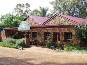 Porongurup Village Inn Cottages, Book Hotel Porongurup Western Australia