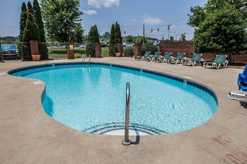 Comfort Inn & Suites Lenoir Hwy 321 Northern Foothills, Забронировать Отель Отели Ленуар с завтраком, Завтраки