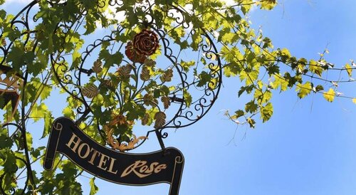Weinhotel Rose, Забронировать Отель Отели Фольках с завтраком, Завтраки