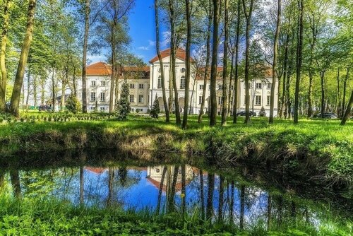 Hotel Pałac Alexandrinum, Book Hotel Hoteller i Masovia med parkering, Parkering