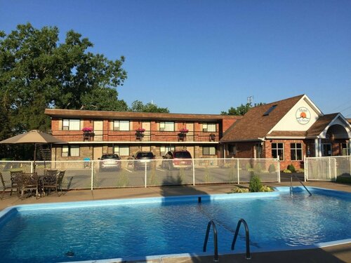 Motel Du Fleuve, Забронировать Мотель Броссар South Shore Montreal