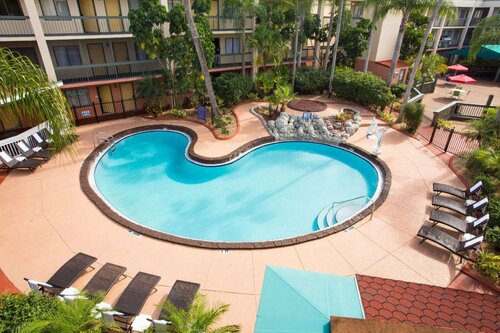 Oasis Bay Suites, Забронировать Отель Тампа штат Флорида, рядом с Университет Южной Флориды