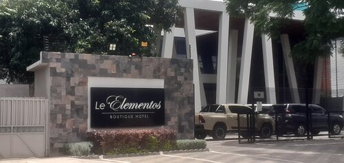 Le Elementos Boutique Hotel, Rezervați Hotel boutique Hoteluri în Lusaka cu parcare, Parcare