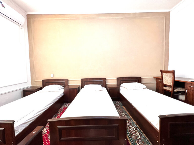 Assalom Hostel