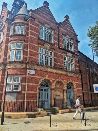 2 Bedroom Apartment in Kentish Town, Забронировать Апартаменты/квартира Хендон Middlesex