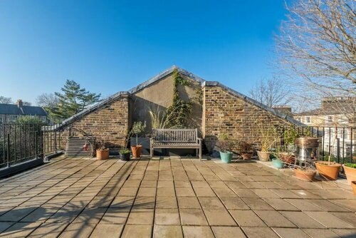 Peaceful 2 Bedroom Flat With Roof Terrace - Hackney, Забронировать Апартаменты/квартира Хокни Лондон, рядом с Театр Хакни-Эмпайр