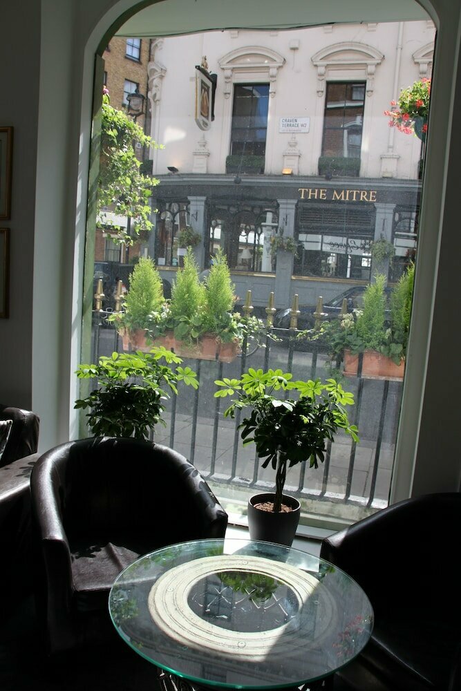 Elysee Hotel