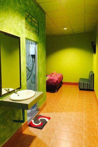 P Homestay, Забронировать Отель Су-Нгайколок 