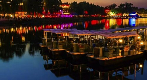 Pofit Nostalgia Theme Hotel (Beijing Nanluoguxiang), Забронировать Отель Дунчэн Пекин, рядом с Дворец князя Гуна – Гунванфу