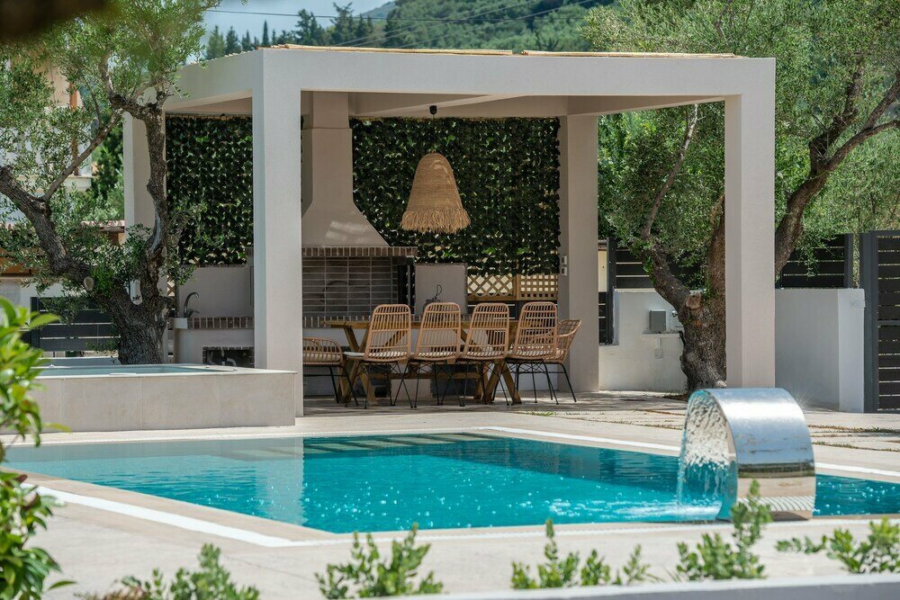 Delight Luxury Villa - Contemporary Elegance & Tranquility, by ZanteWize