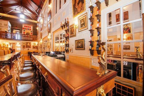 Amsterdam Castle, Varaa Hotelli Amsterdam New York State