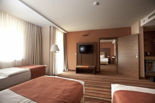 Hotel Makar Sport & Wellness, Забронировать Отель Отели Печ 4 звезды, 4*