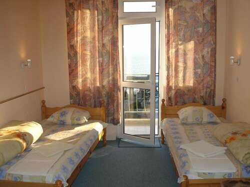 Family Hotel White House, Забронировать Отель Поморие Burgas Coast