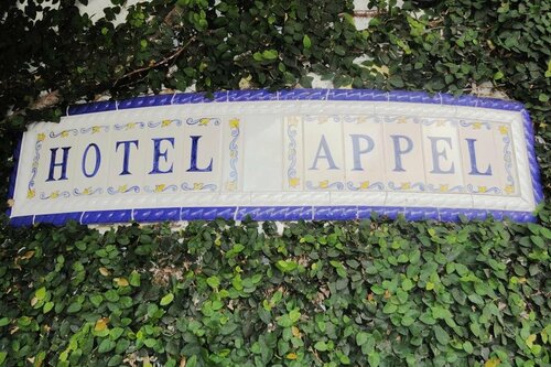 Hotel Appel, Забронировать Отель Отели в центре Санта-Мария с завтраком, отели в центре Санта-Мария с завтраком