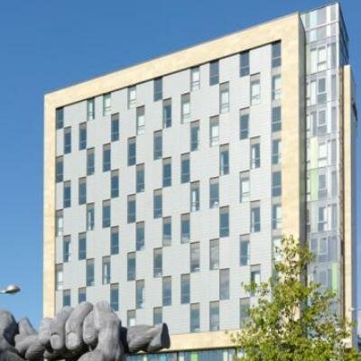 Clayton Hotel Cardiff, Забронировать Отель Кардифф Гламорган, рядом с Русалочья пристань