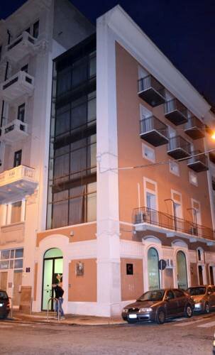 Central Hotel
