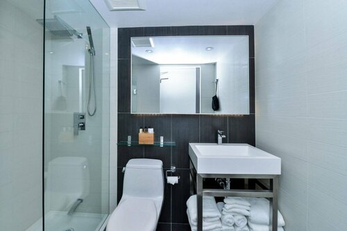The Saint James Hotel, an Ascend Collection Hotel, Забронировать Отель Отели Торонто с завтраком, рядом с Panasonic Theatre, Завтраки