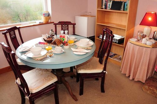 Bank Cottage B&B, Забронировать Отель «постель и завтрак» Отели Острова Уайт с завтраком, Завтраки