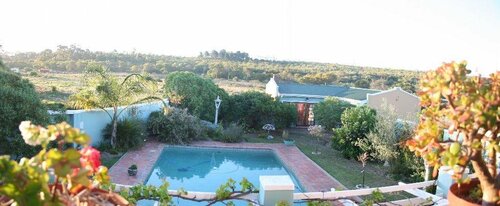 Guineafowl B&B, Забронировать Отель «постель и завтрак» Альбертиния Riversdal