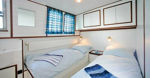 Boats & Yachts at Zehdenick Harbor by Kuhnle‑Tours, Book Hotel Zehdenick Schorfheide