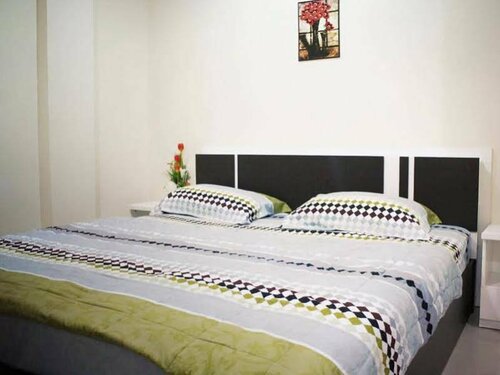 Rompon Guesthouse, Забронировать Отель Карон Бич Пхукет