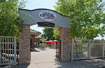 Country Inn & Suites by Radisson, Near The National Sports Center, Coon Rapids, MN, Забронировать Отель Отели Кун-Рэпидс с бассейном, Бассейн