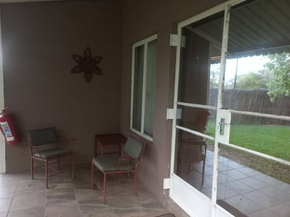 Ditlhapi Guest House